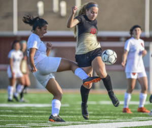 Emily Lattea nets 4 goals as Hawks beat Jefferson